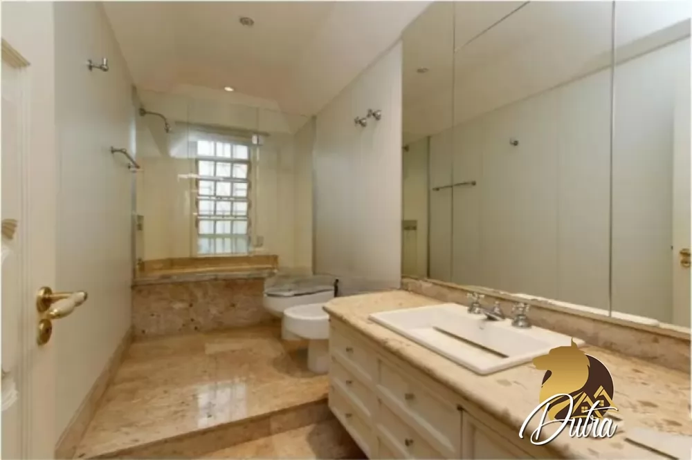 Padrão Jardim Europa 620m² 04 Dormitórios 04 Suítes 4 Vagas