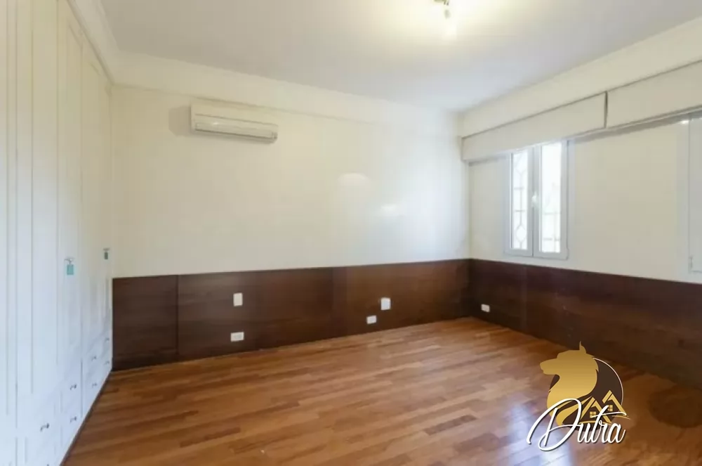 Padrão Jardim Europa 620m² 04 Dormitórios 04 Suítes 4 Vagas