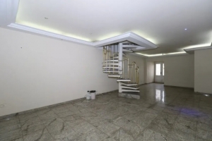 Padrão Jardim da Glória 500m² 04 Dormitórios 2 Vagas