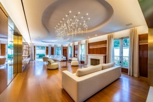 Padrão Jardim Europa 928m² 04 Dormitórios 04 Suítes 16 Vagas