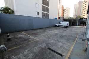 Prédio Inteiro Água Branca 560m² 01 Dormitórios 02 Suítes 30 Vagas