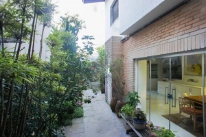 Padrão Jardim Luzitânia 306m² 04 Dormitórios 02 Suítes 6 Vagas