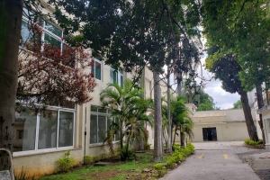 Casa Comercial Indianópolis 1650m² 01 Dormitórios 30 Vagas