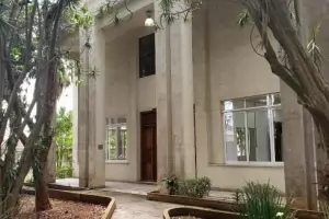 Casa Comercial Indianópolis 1650m² 01 Dormitórios 30 Vagas