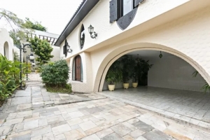 Casa de Vila Jardim Guedala 600m² 04 Dormitórios 04 Suítes 5 Vagas