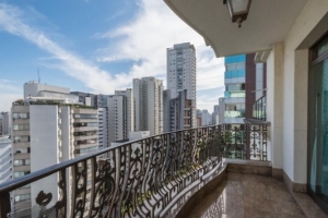 Mansão das Tulipas Campo Belo 440m² 04 Dormitórios 03 Suítes 4 Vagas