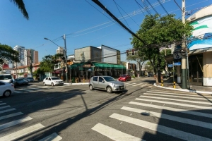 Terreno Padrão Pinheiros 350m² 35 Vagas