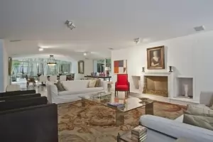 Padrão Jardim Europa 720m² 05 Dormitórios 03 Suítes 8 Vagas