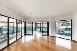 Piazza San Pietro Jardim Vitória Régia 430m² 04 Dormitórios 04 Suítes 5 Vagas