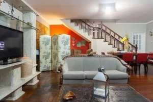 Padrão Jardim Europa 332m² 03 Dormitórios 01 Suítes 2 Vagas