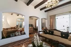 Padrão Jardim Paulista 800m² 04 Dormitórios 03 Suítes 10 Vagas