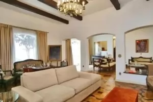 Padrão Jardim Paulista 800m² 04 Dormitórios 03 Suítes 10 Vagas