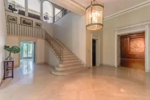 Padrão Jardim América 1200m² 05 Dormitórios 05 Suítes 20 Vagas