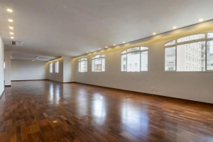 Arlene e Luciene Itaim Bibi 325m² 03 Dormitórios 03 Suítes 4 Vagas