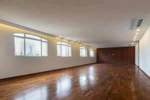 Arlene e Luciene Itaim Bibi 325m² 03 Dormitórios 03 Suítes 4 Vagas