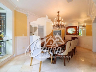 Padrão Santo Amaro 736m² 04 Dormitórios 04 Suítes 6 Vagas