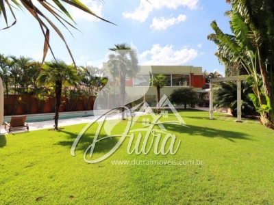 Padrão Santo Amaro 736m² 04 Dormitórios 04 Suítes 6 Vagas
