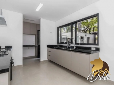 Padrão Jardim Paulista 256m² 03 Dormitórios 03 Suítes 3 Vagas