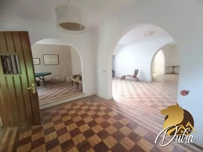 Padrão Jardim Paulista 300m² 03 Dormitórios 01 Suítes 3 Vagas