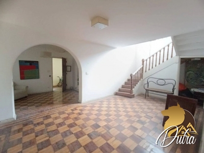 Padrão Jardim Paulista 300m² 03 Dormitórios 01 Suítes 3 Vagas