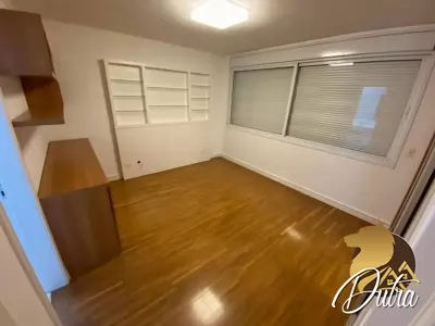 Casa de Condomínio Brooklin Paulista 425m² 04 Dormitórios 04 Suítes 4 Vagas