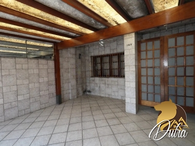 Padrão Jardim da Glória 500m² 04 Dormitórios 2 Vagas