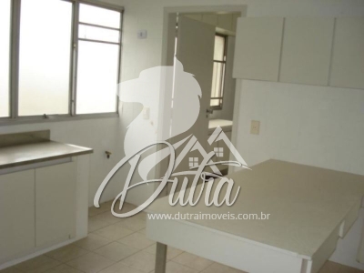 Praia de Ondina Alto de Pinheiros 136m² 03 Dormitórios 01 Suítes 1 Vagas