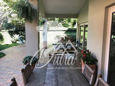 Padrão Cidade Jardim 350m² 04 Dormitórios 04 Suítes 3 Vagas