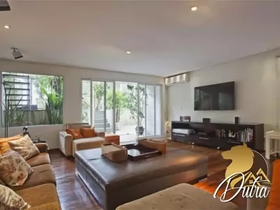 Casa de Vila Perdizes 520m² 04 Dormitórios 04 Suítes 3 Vagas