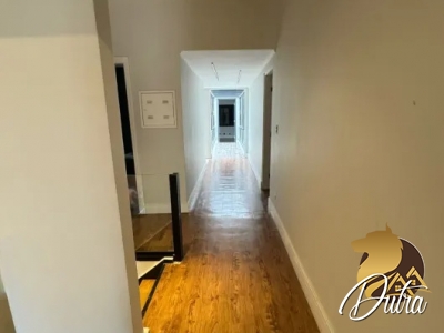 Padrão Jardim Europa 240m² 04 Dormitórios 02 Suítes 3 Vagas