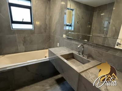 Padrão Jardim Europa 240m² 04 Dormitórios 02 Suítes 3 Vagas