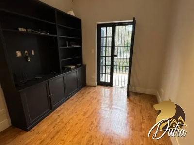 Padrão Jardim Europa 240m² 04 Dormitórios 02 Suítes 3 Vagas