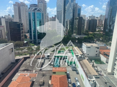 Benedito Lapin Itaim Bibi 157m² 03 Dormitórios 03 Suítes 3 Vagas