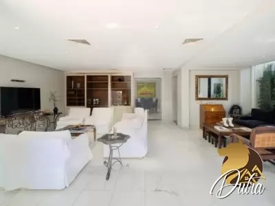 Padrão Jardim Europa 300m² 03 Dormitórios 02 Suítes 3 Vagas