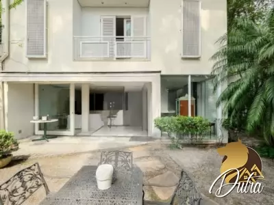 Padrão Jardim Europa 300m² 03 Dormitórios 02 Suítes 3 Vagas