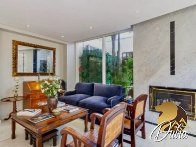 Padrão Jardim Europa 300m² 03 Dormitórios 02 Suítes 3 Vagas