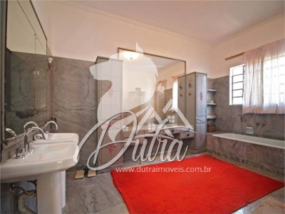 Padrão Jardim Europa 523m² 06 Dormitórios 03 Suítes 8 Vagas