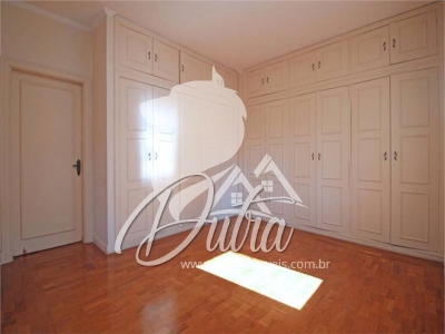 Padrão Jardim Europa 523m² 06 Dormitórios 03 Suítes 8 Vagas