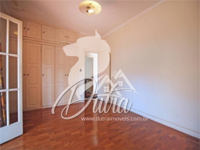 Padrão Jardim Europa 523m² 06 Dormitórios 03 Suítes 8 Vagas