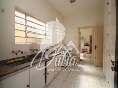 Padrão Jardim Europa 523m² 06 Dormitórios 03 Suítes 8 Vagas