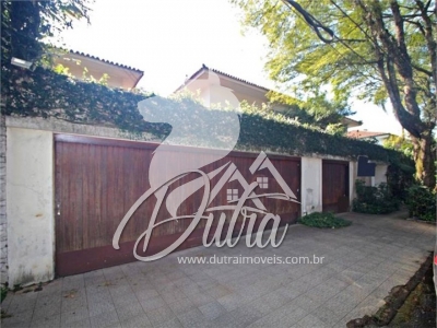 Padrão Jardim Europa 523m² 06 Dormitórios 03 Suítes 8 Vagas