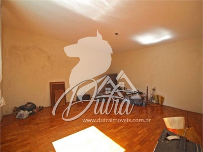Padrão Jardim Europa 523m² 06 Dormitórios 03 Suítes 8 Vagas