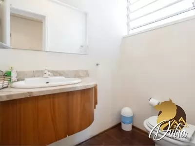 Sobrado Alto de Pinheiros 215m² 03 Dormitórios 01 Suítes 2 Vagas