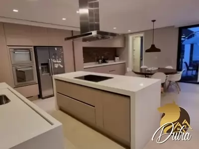 Padrão Jardim Europa 415m² 04 Dormitórios 04 Suítes 3 Vagas