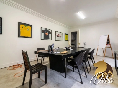 Padrão Jardim Everest 956m² 05 Dormitórios 05 Suítes 5 Vagas