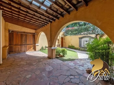 Sobrado Jardim Europa 219m² 03 Dormitórios 3 Vagas