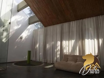 Casa Comercial Indianópolis 200m² 04 Dormitórios 1 Vagas