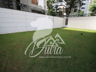 Authentique Campo Belo 192 m²  3 suítes 4 vagas Andar alto