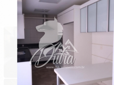 Casa de Condomínio Chácara Monte Alegre 244m² 03 Dormitórios 03 Suítes 3 Vagas