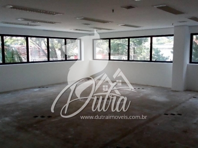 Prédio Inteiro Vila Olímpia 2560m² 61 Vagas